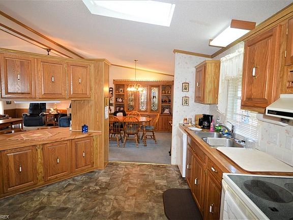 4th image of 6 Harmony Cir #6