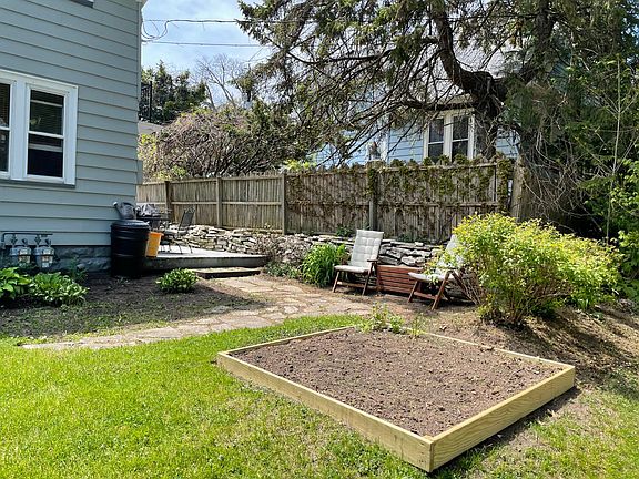 Shared vegetable garden with seating / entertaining space