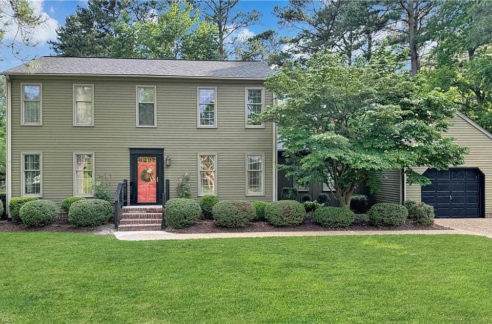 1st image of 103 Cherry Point Dr