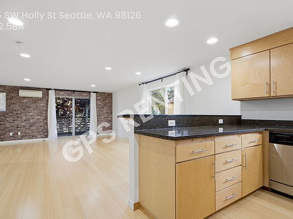 5th image of 3406 SW Holly St
