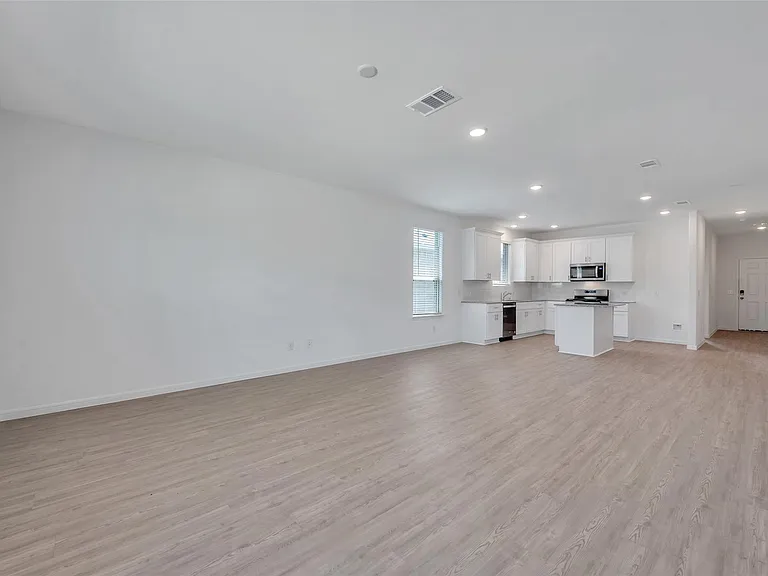 339 Lippizan Dr — Photo 11