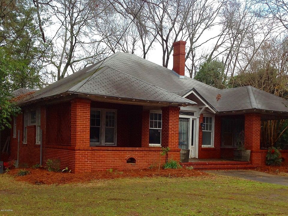 2nd image of 2737 Vineville Ave