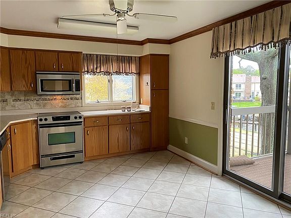 5th image of 4258 Hatton Point Ln #56