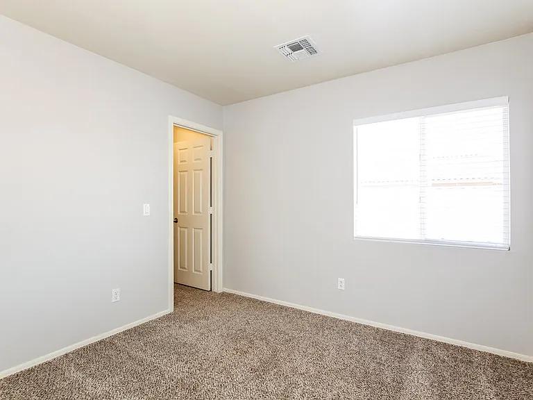 22807 W Gardenia Dr — Photo 12