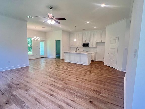 2nd image of 22865 Balsam Dr