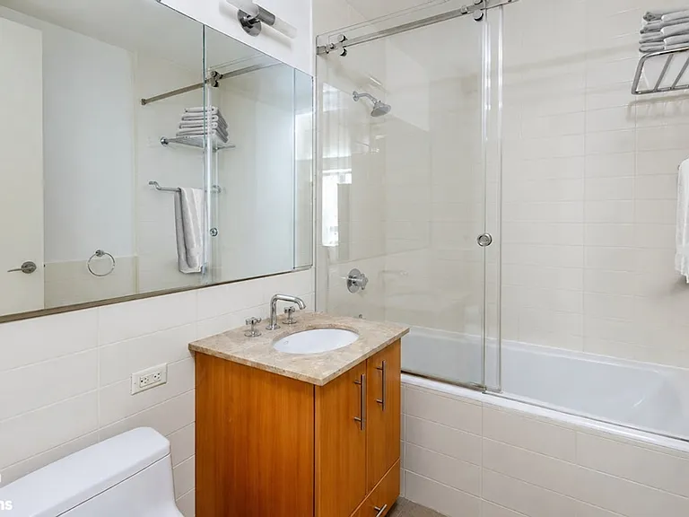 545 W 110th St #4C — Photo 5