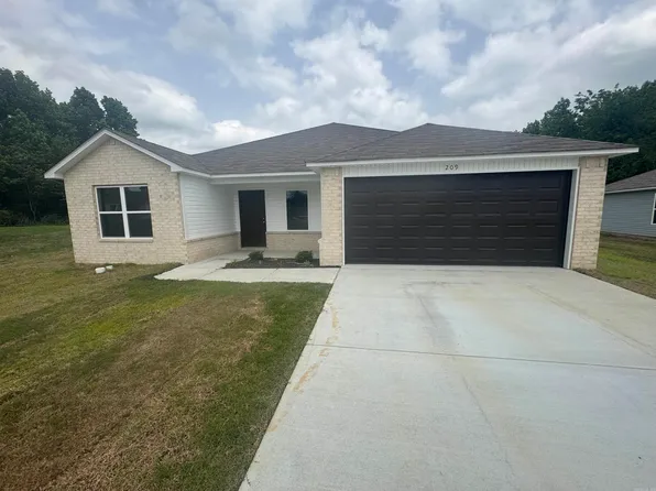 209 Baldwin Dr, Beebe, AR 72012