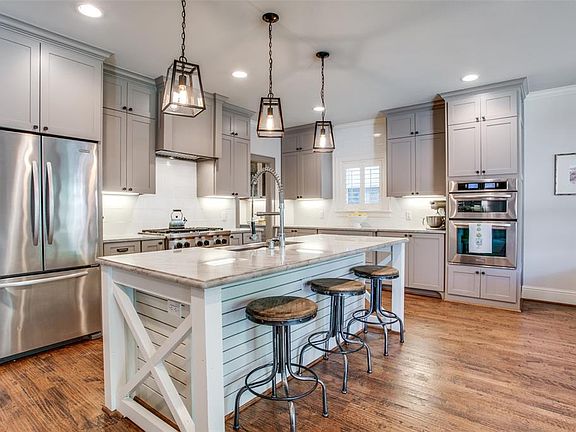 4th image of 5507 Glenwick Ln