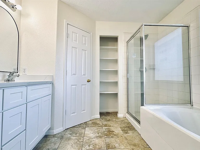 5906 Llano Creek Dr — Photo 18