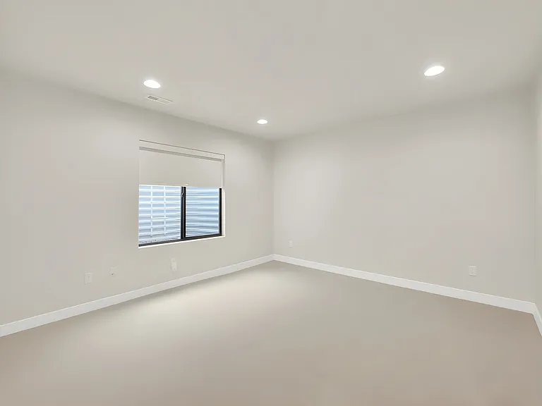 2832 E Hayloft Ln — Photo 22
