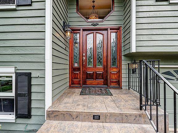 3rd image of 7122 NE 159th St
