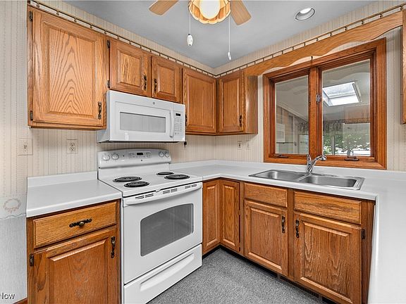 4th image of 4276 Ford Ln
