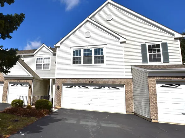 298 Gazebo Ln #47, Lombard, IL 60148