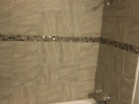 5th image of 2601 S Olive St #8