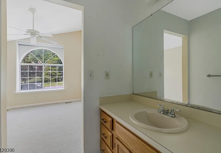 44 Spruce Ct — Photo 21