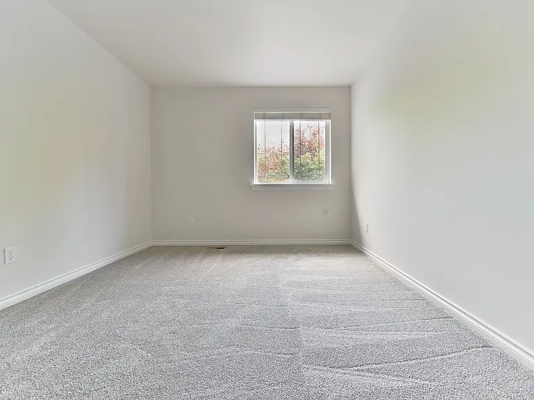 8428 NE 147th Pl — Photo 73