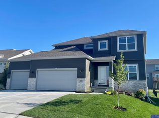 20906 Fowler Ave, Elkhorn, NE 68022