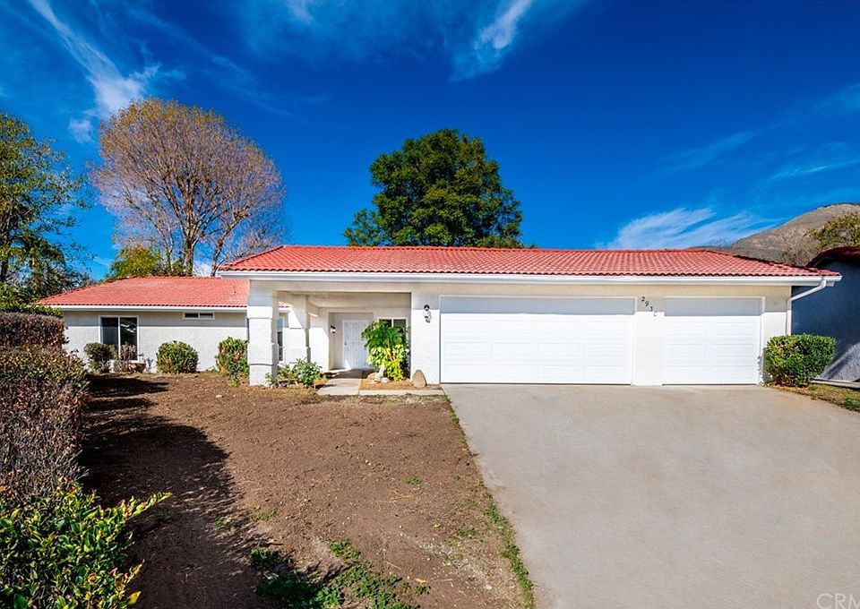 1st image of 2930 N Indian Canyon Ct