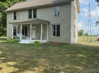 2837 E Flagg Rd, Ashton, IL 61006