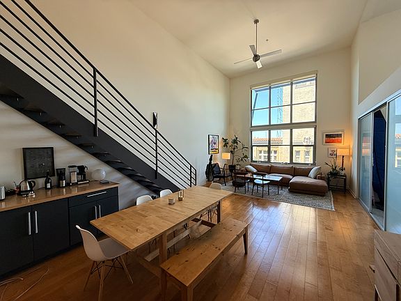 3rd image of 1001 46th St Unit 324