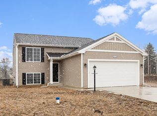 50719 Acorn Trl, Elkhart, IN 46514