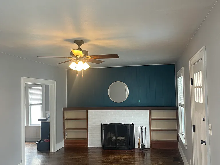 1124 Kellogg Ave — Photo 3