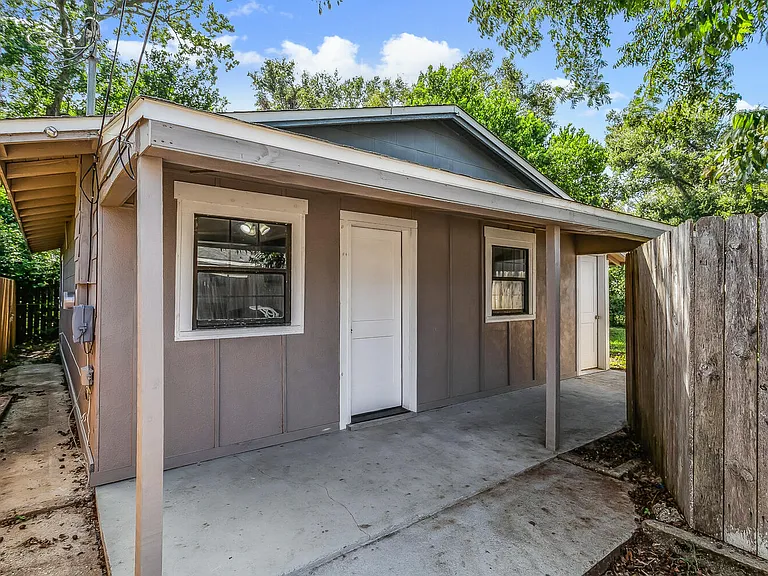 1205 Poppy Ave #B — Photo 3