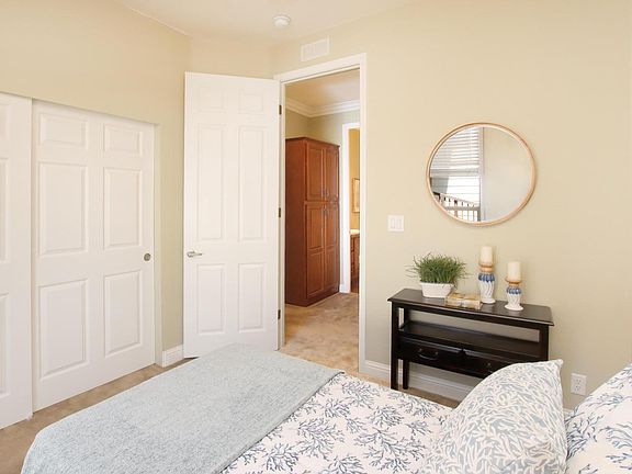 5th image of 8 Pepperwood Way #8