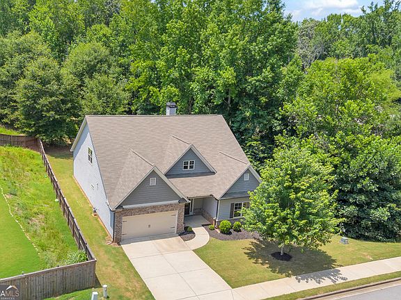3rd image of 120 Morris Creek Dr
