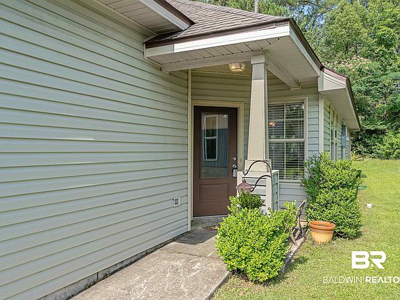 5th image of 505 Rolling Hill Cir