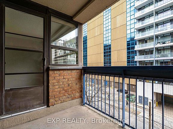 5th image of 60 Saint Patrick St #435