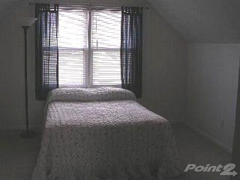 4th image of 13520 Centralia