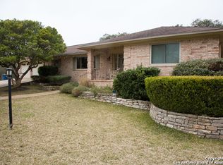 18 Ridge Dr, New Braunfels, TX 78130