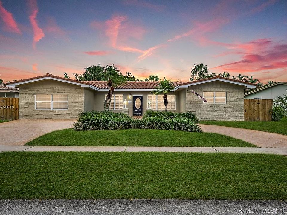 1st image of 530 N Crescent Dr