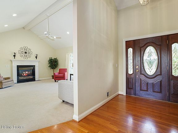 3rd image of 2011 Clarke Pointe Dr