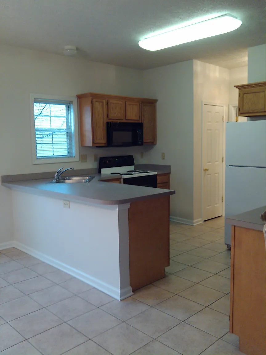 415 Newbury Way photo 1