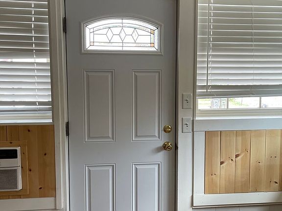 3rd image of 632 Harrison Ave #317