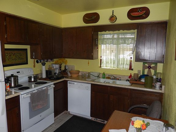 4th image of 38215 Navajo St