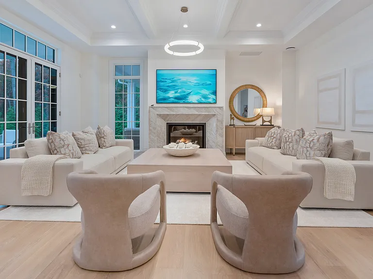 73 Wainscott Stone Rd — Photo 7