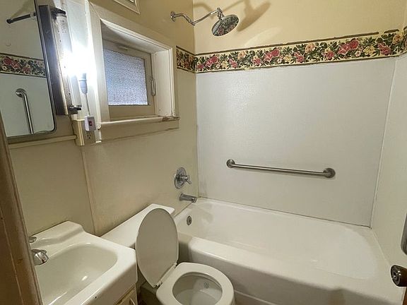 5th image of 614 Saint Johns Ave #Fc4a73215