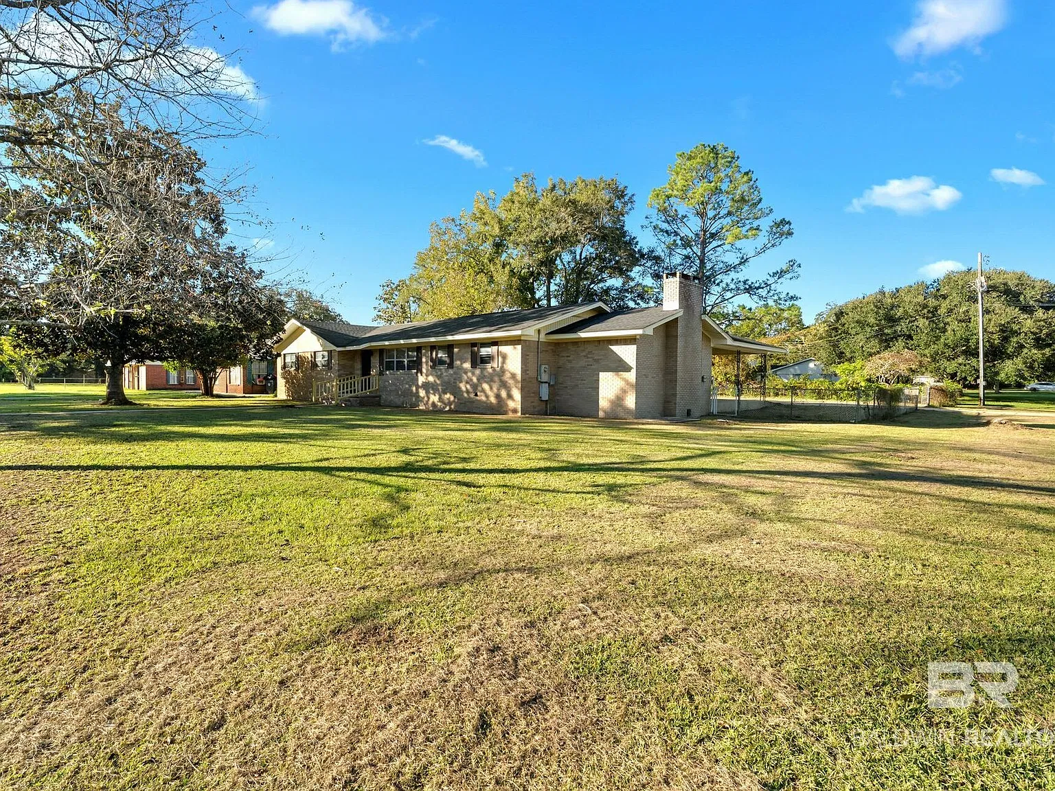 4 bed, 2.0 bath, 1903 sqft, $1,950 — Photo 3