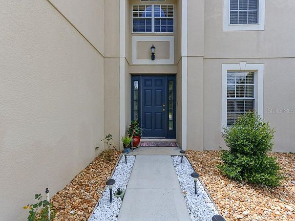 4th image of 31747 Parkdale Dr