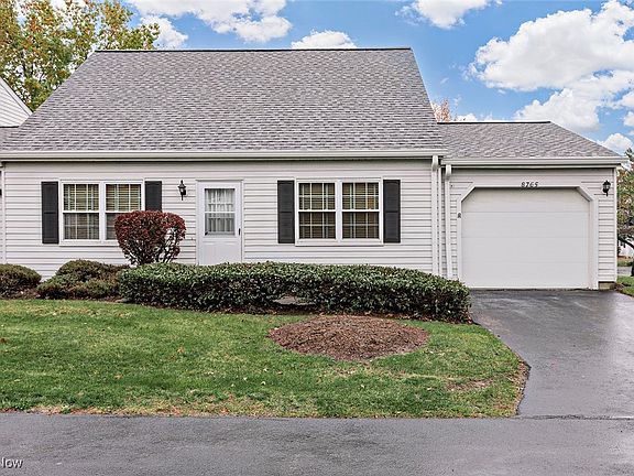 2nd image of 8765 Eastbrook Cir