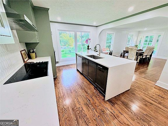 5th image of 4992 Green Oak Dr SW