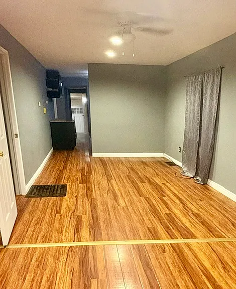 814 Fresno St — Photo 2