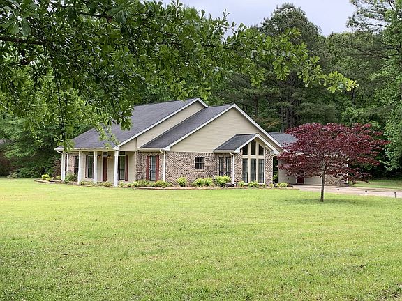 2nd image of 125 Mallard Ln