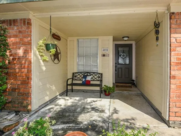 4035 Easy St, Dickinson, TX 77539