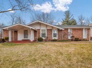3455 Greenway Chase Dr, Florissant, MO 63031