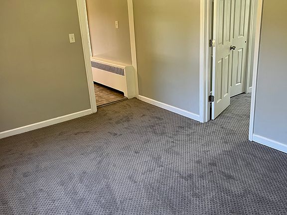 5th image of 52 Phillips Rd APT 3