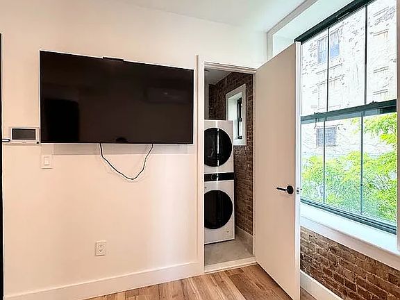 2nd image of 16 Howard Ave #2C